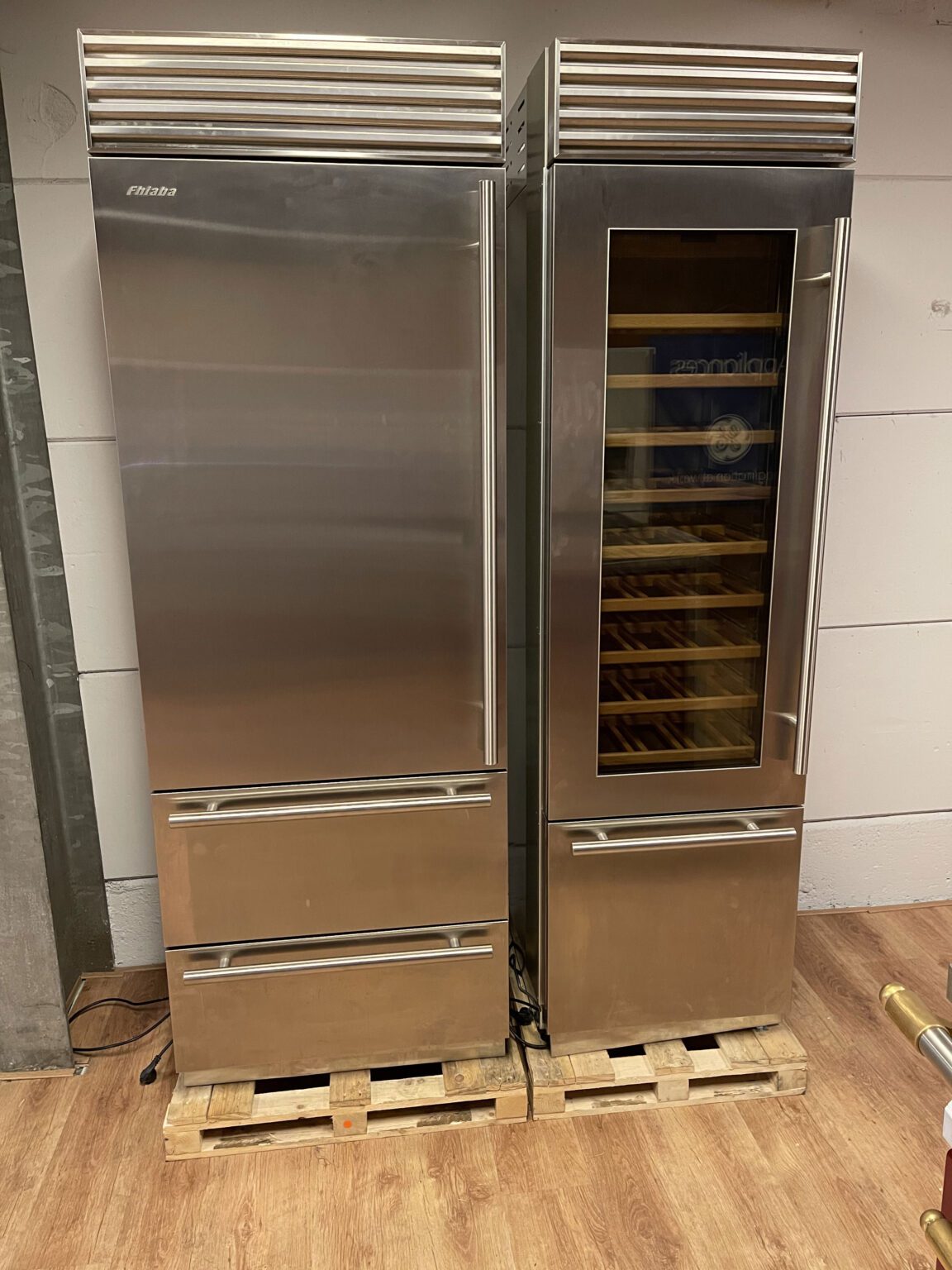 Ausstellung Side by Side Amerikanischer Kühlschränke Fhiaba